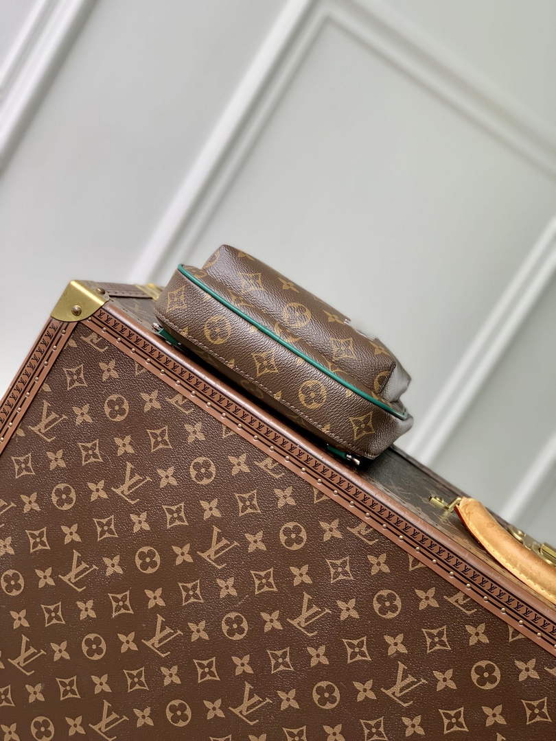 Louis Vuitton Avenue Slingbag M12734 Borneo Green Monogram canvas