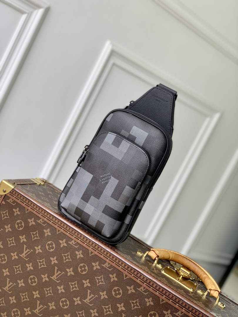 Louis Vuitton Avenue Slingbag M14953 Damoflage Black coated canvas