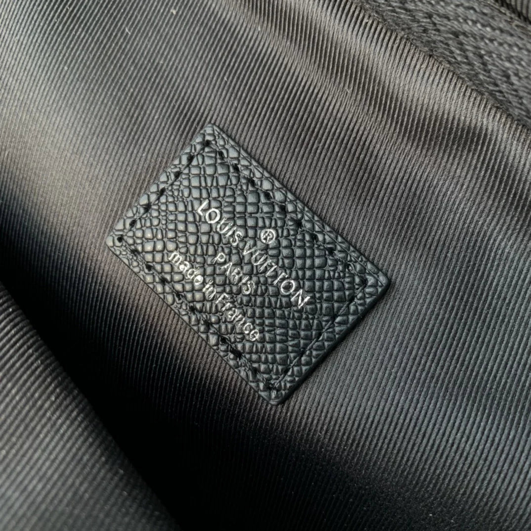 Louis Vuitton Avenue Slingbag Bag M30863 Black Leather
