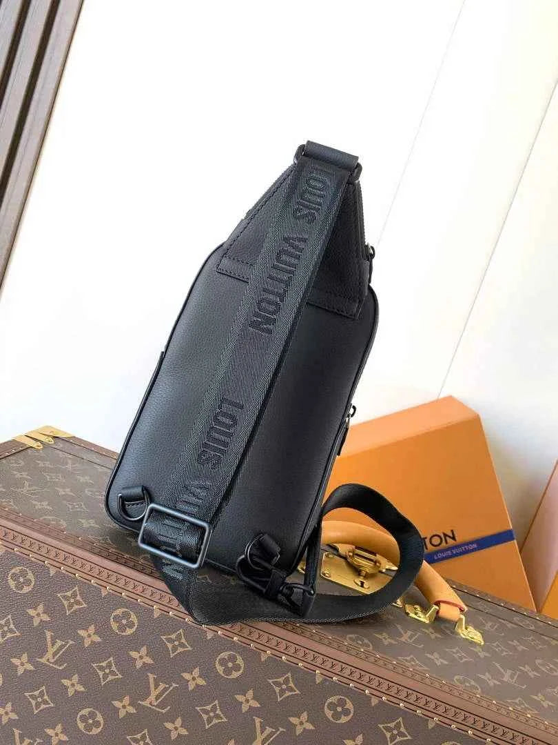 Louis Vuitton Avenue Slingbag PM Bag M15255 Black calfskin