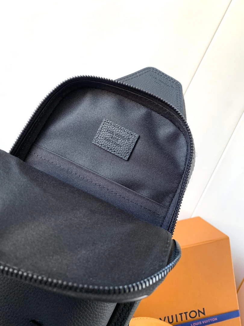 Louis Vuitton Avenue Slingbag PM Bag M15255 Black calfskin