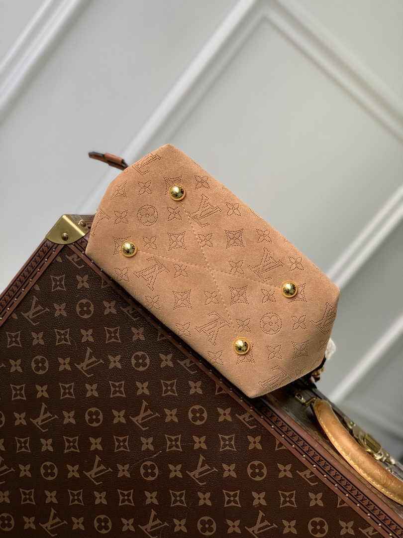 Louis Vuitton Bella Bag M11839 - Default Title - View 4