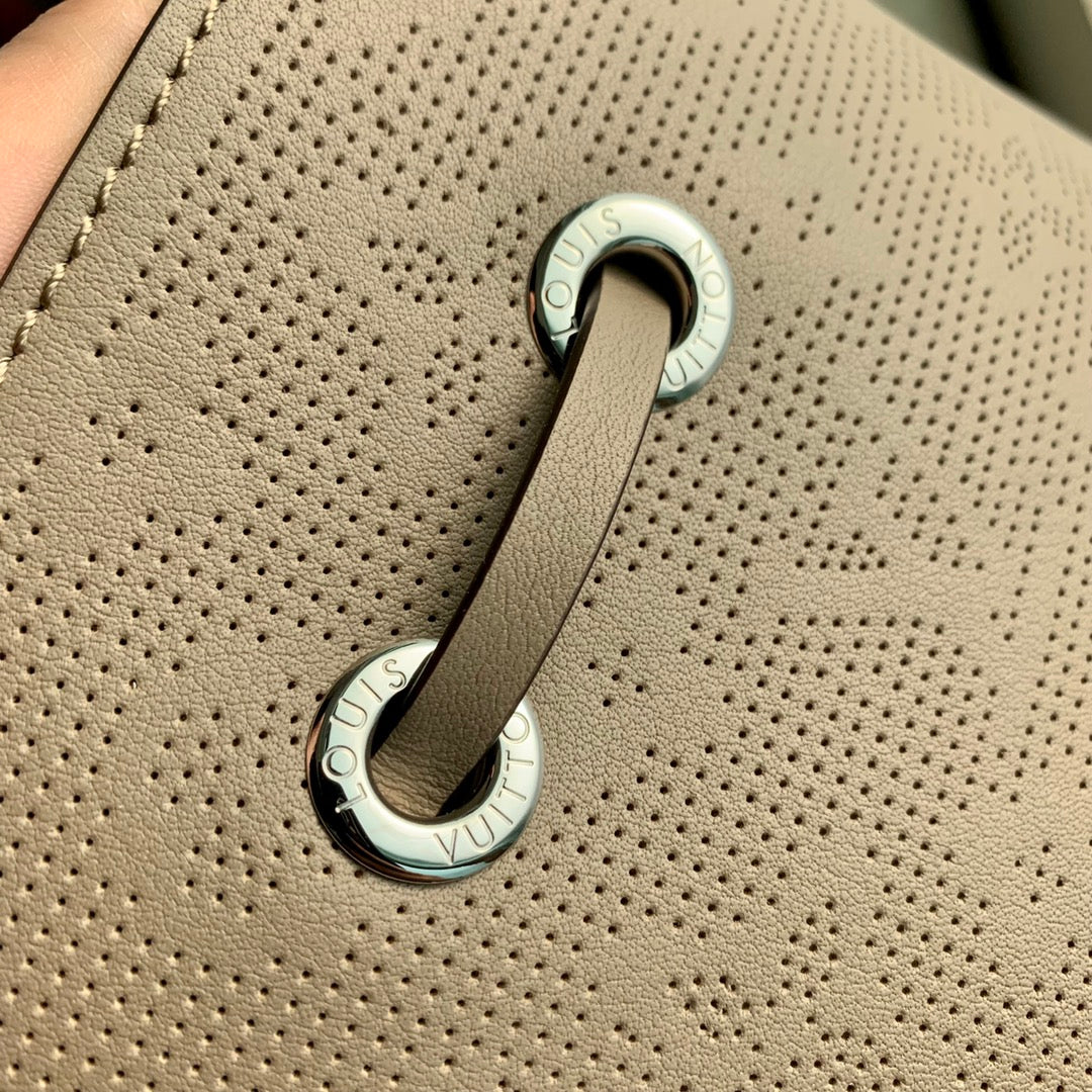 Louis Vuitton Bella Bag M21886 - Default Title - View 7