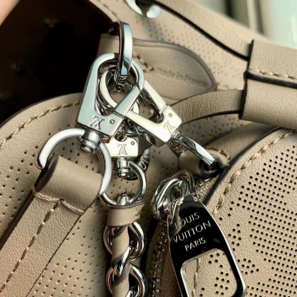 Louis Vuitton Bella Bag M21886 - Default Title - View 9