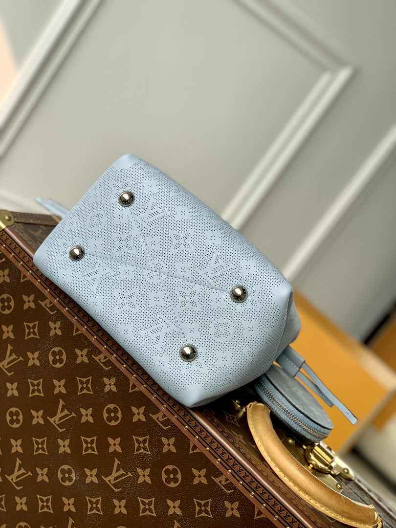 Louis Vuitton Bella Bag M21582 - Default Title - View 4