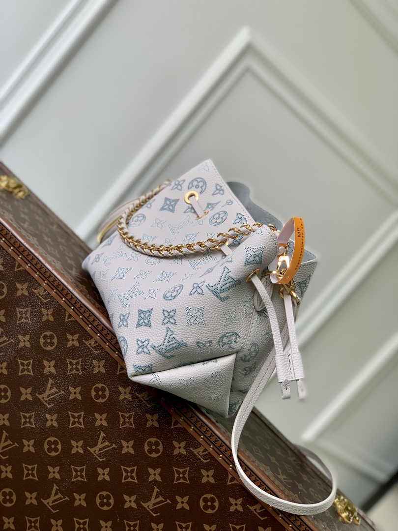 Louis Vuitton Bella Bag M12125 - Default Title - View 3