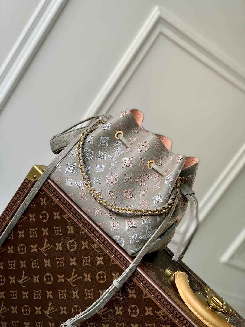 Louis Vuitton Bella Bag M23388 - Default Title - View 1