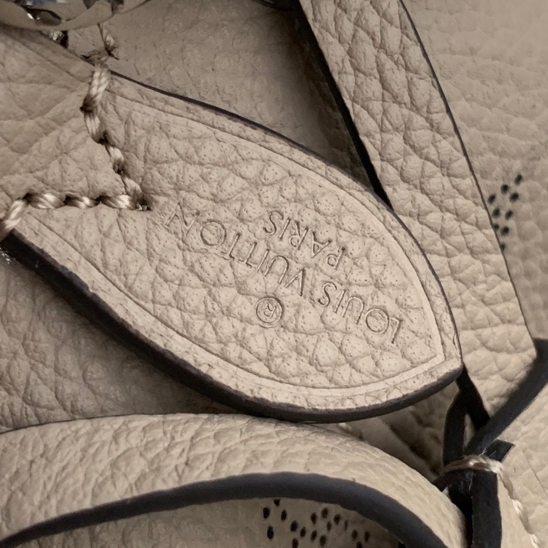 Louis Vuitton Bella Bag M57201 - Default Title - View 9