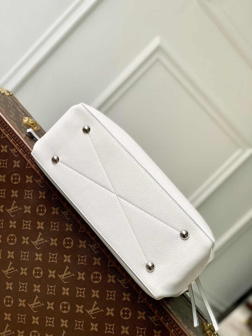 Louis Vuitton Bella Tote M11733 - Default Title - View 4