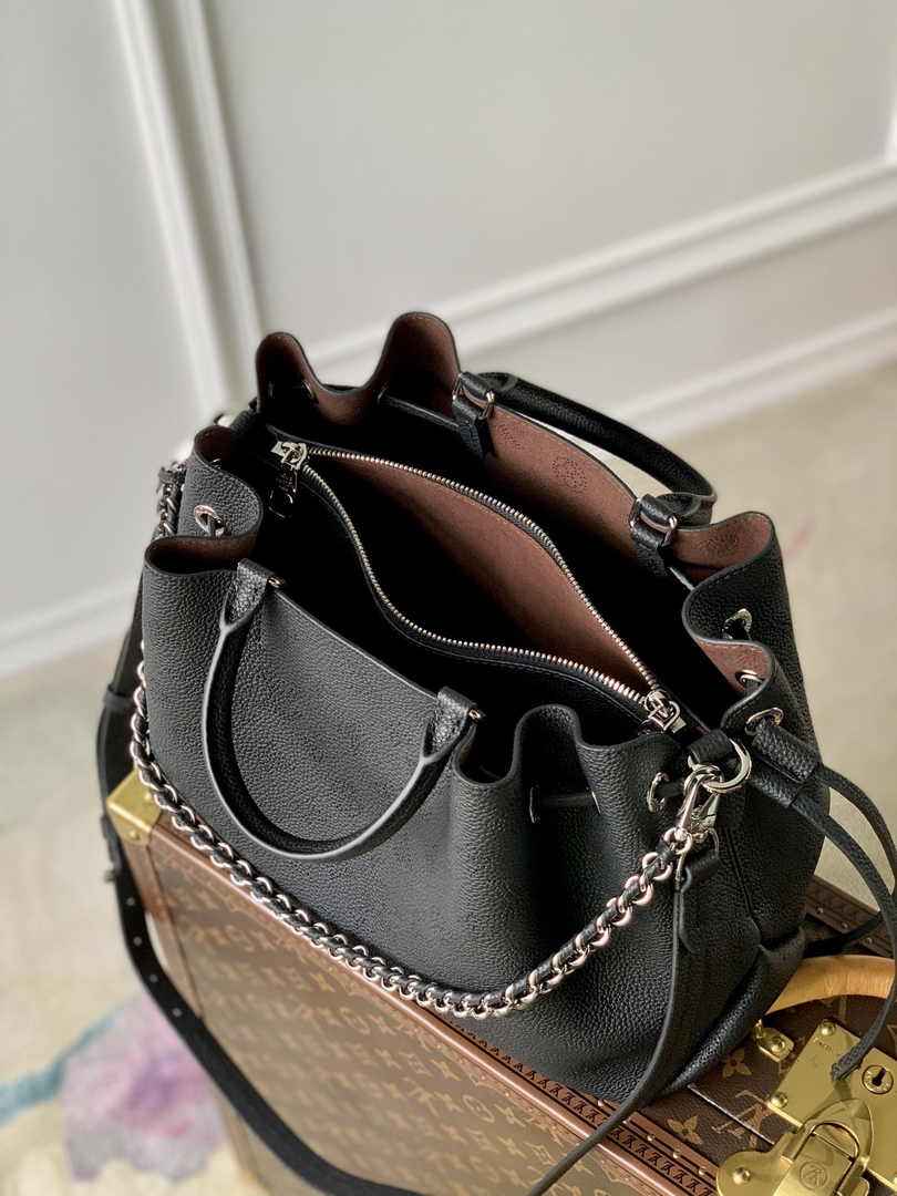 Louis Vuitton Bella Tote M59200 Black Mahina Calfskin