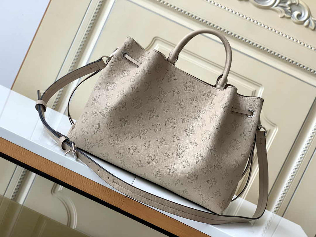 Louis Vuitton Bella Tote M59201 Gray Mahina Calfskin - Default Title - View 2