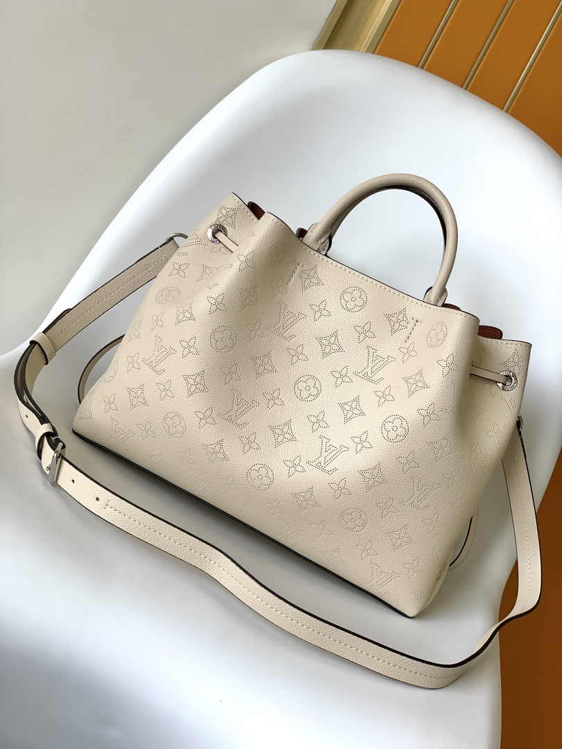 Louis Vuitton Bella Tote M59203 Beige Mahina Calfskin - Default Title - View 2