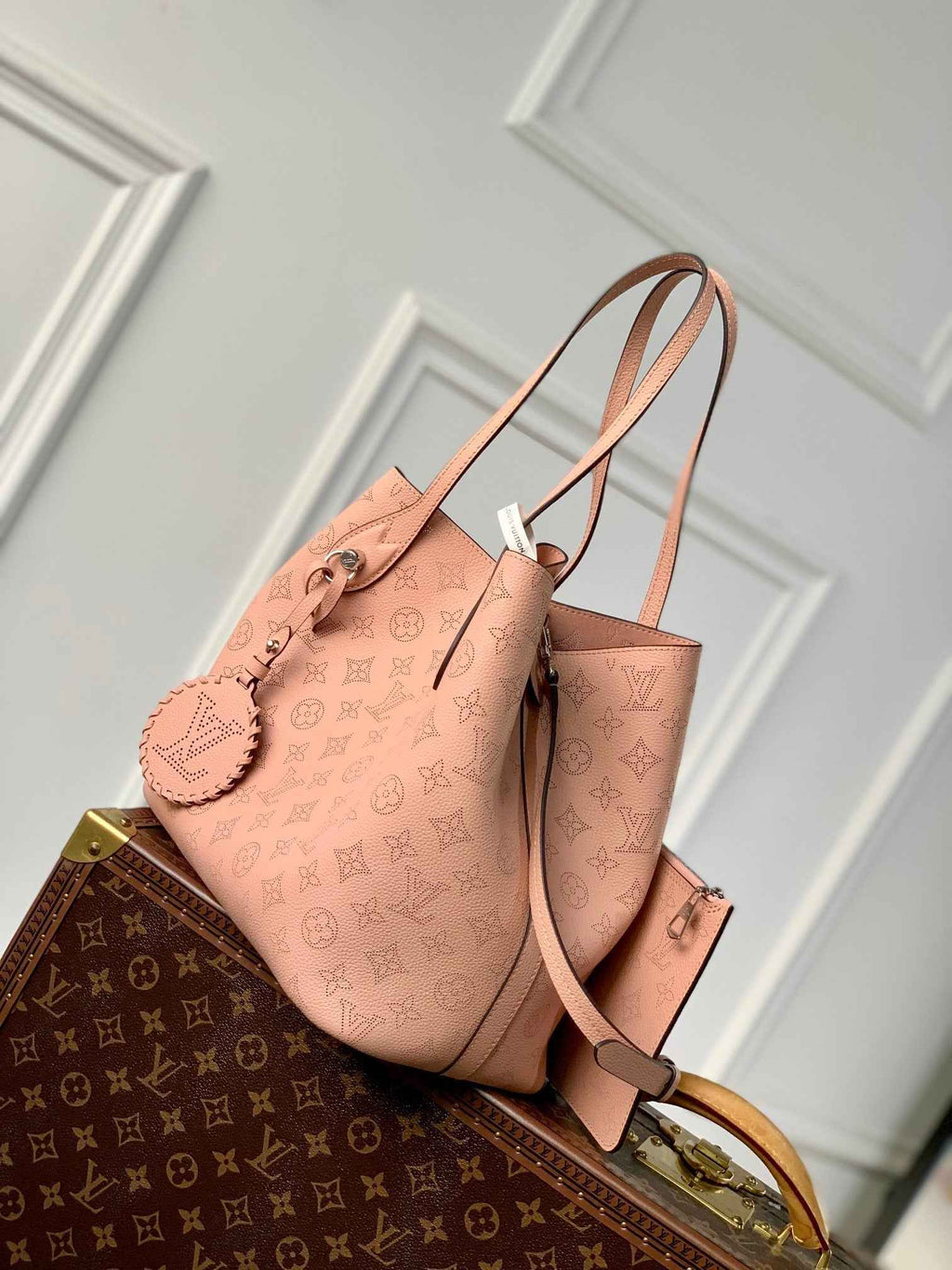 Louis Vuitton Blossom MM Bag M21850 pink - Default Title - View 2