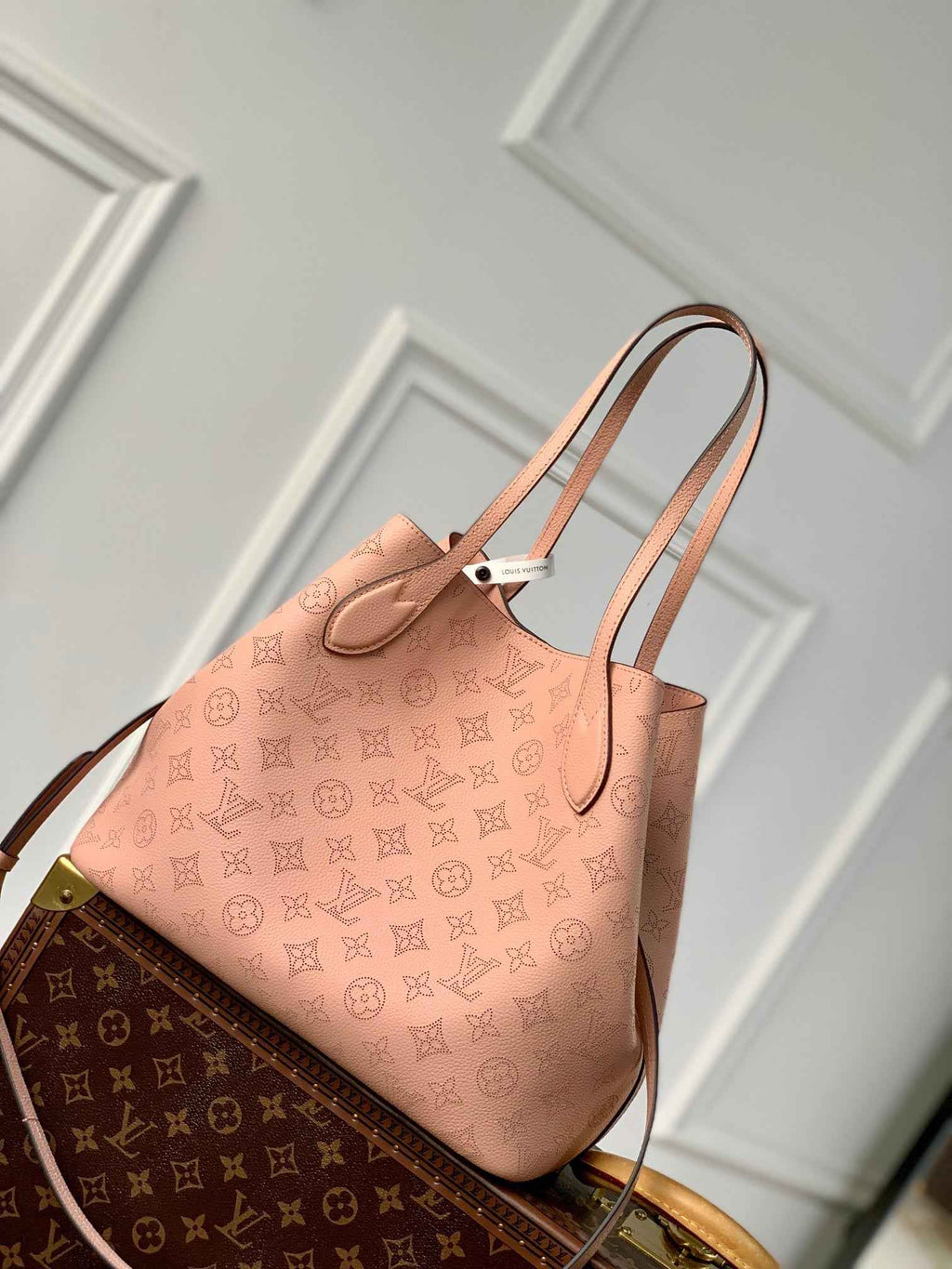 Louis Vuitton Blossom MM Bag M21850 pink - Default Title - View 3
