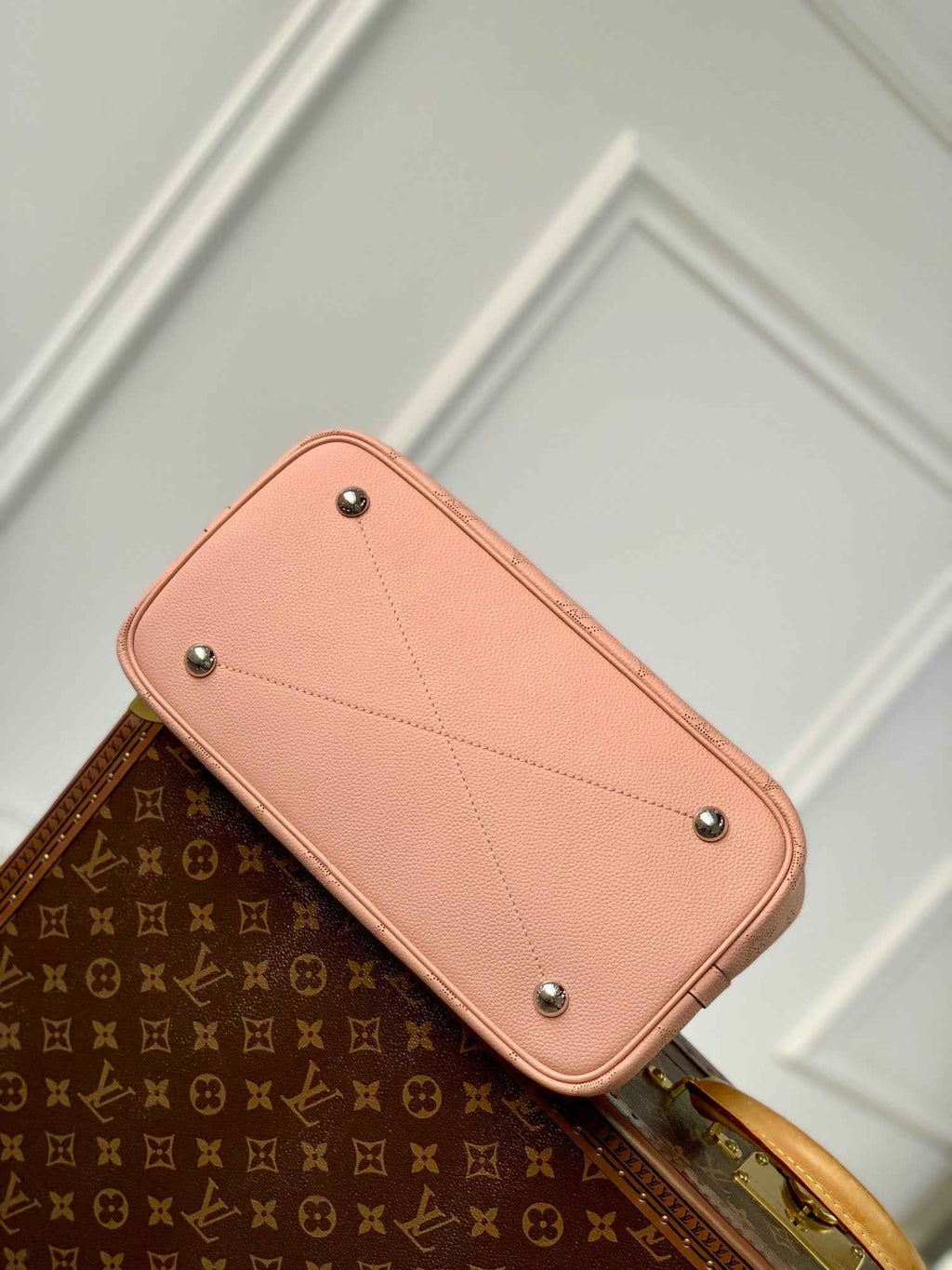 Louis Vuitton Blossom MM Bag M21850 pink - Default Title - View 4