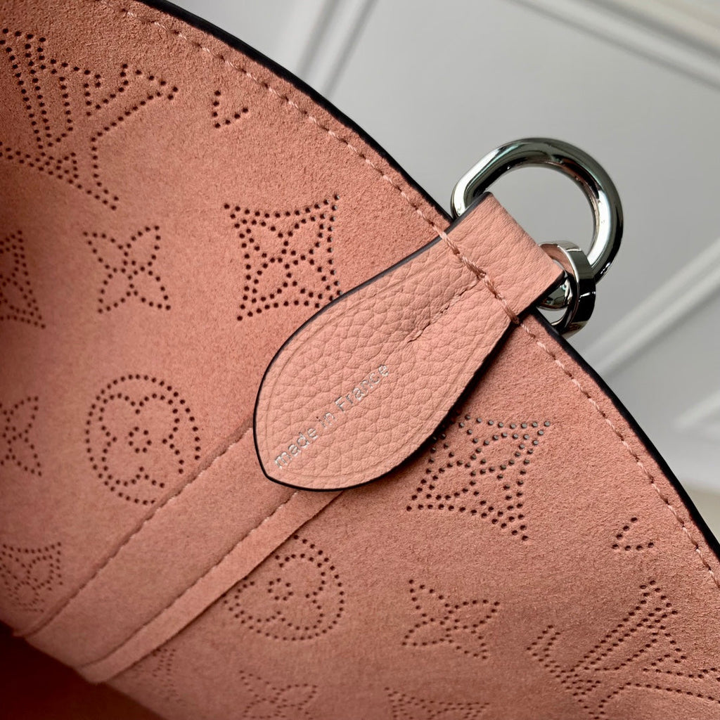 Louis Vuitton Blossom MM Bag M21850 pink - Default Title - View 9