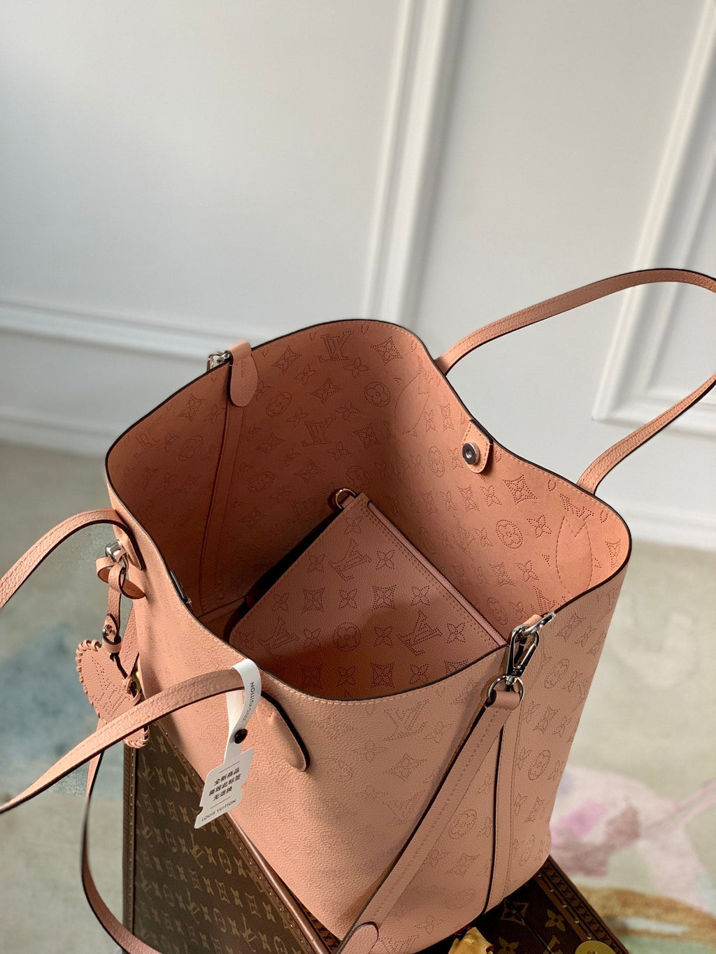 Louis Vuitton Blossom MM Bag M21850 pink - Default Title - View 5