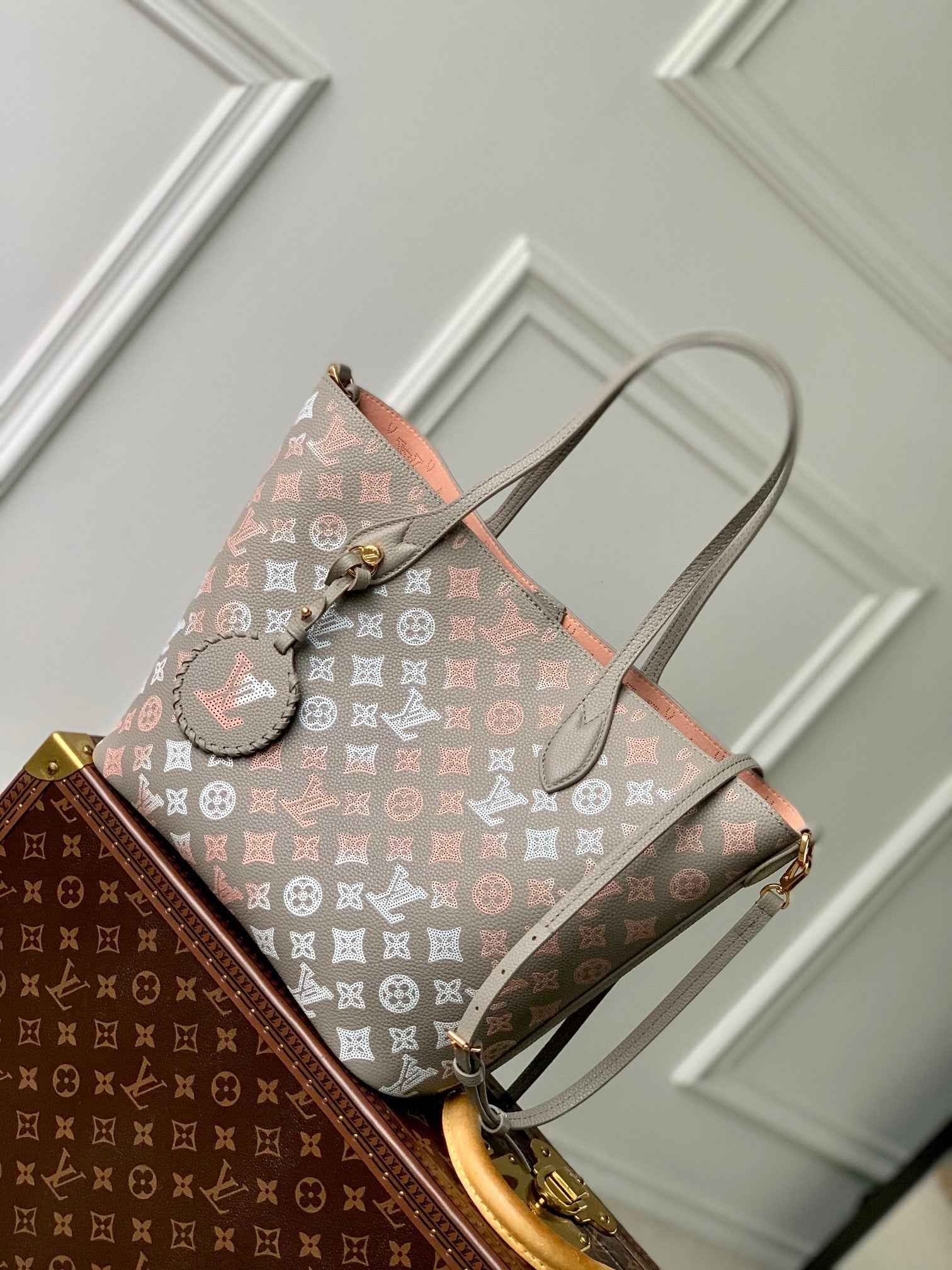 Louis Vuitton Blossom MM Bag M23387 - Default Title - View 2
