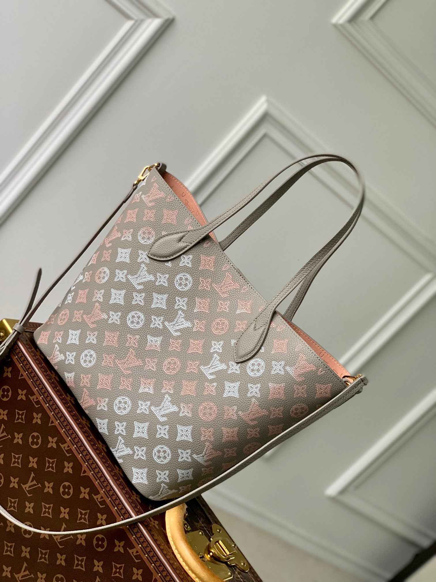 Louis Vuitton Blossom MM Bag M23387 - Default Title - View 3
