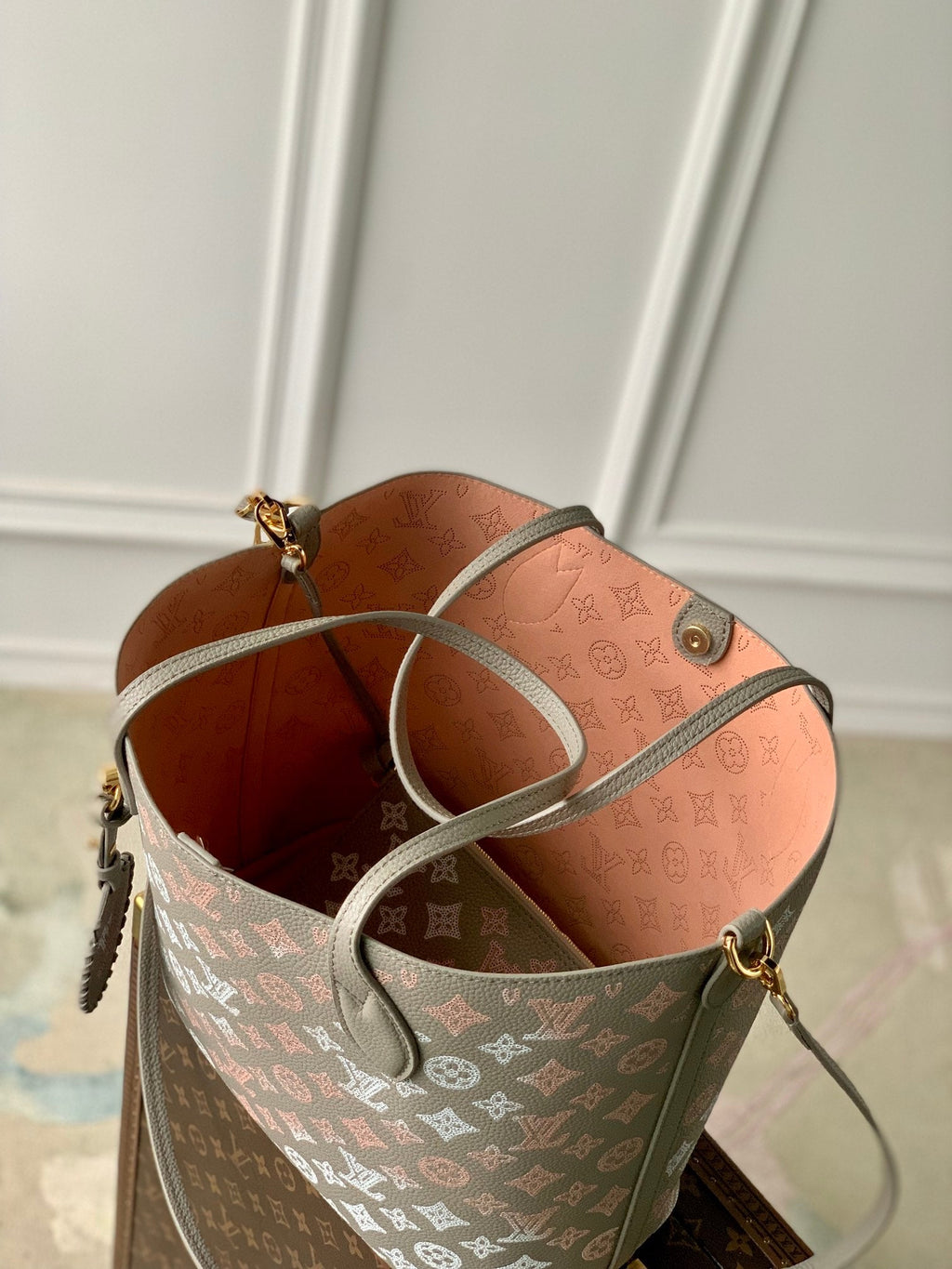 Louis Vuitton Blossom MM Bag M23387 - Default Title - View 5
