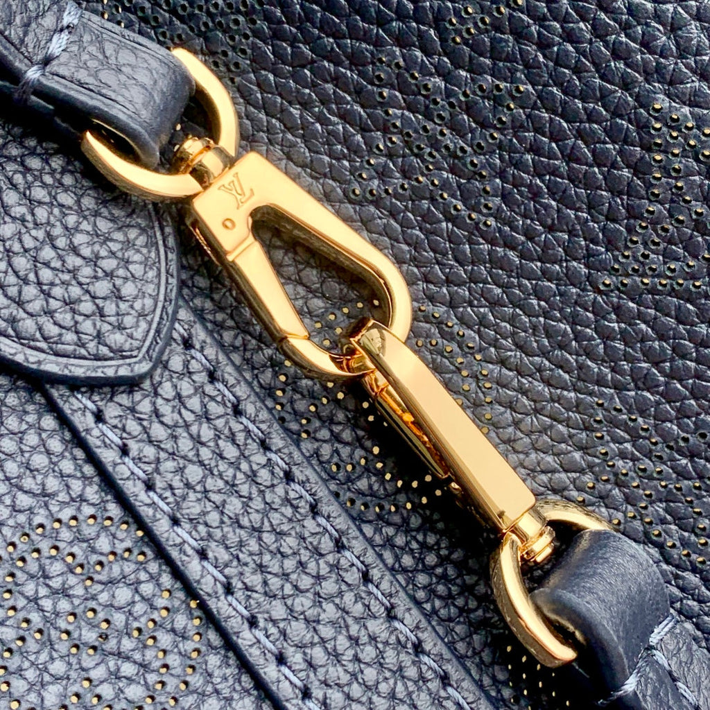 Louis Vuitton Blossom PM Bag M14317