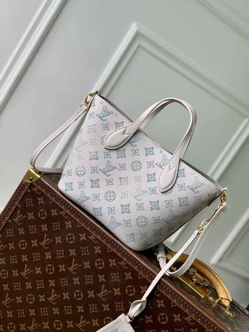 Louis Vuitton Blossom PM Bag M12088 - Default Title - View 3