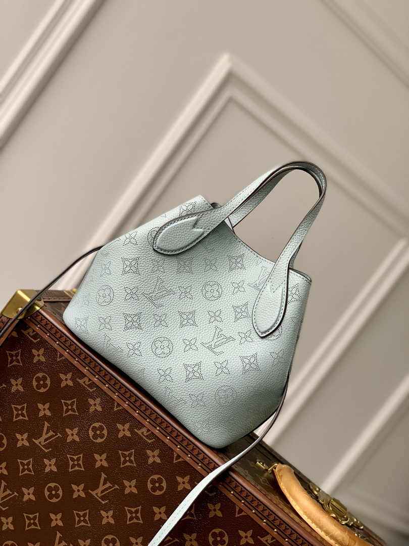 Louis Vuitton Blossom PM Bag M21848 Blue - Default Title - View 3