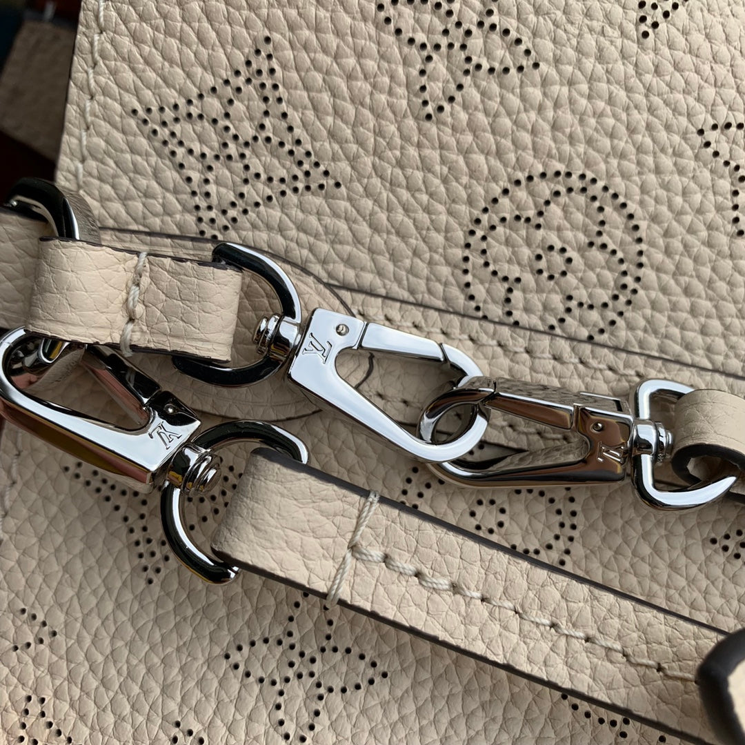 Louis Vuitton Blossom PM Bag M21909 - Default Title - View 6