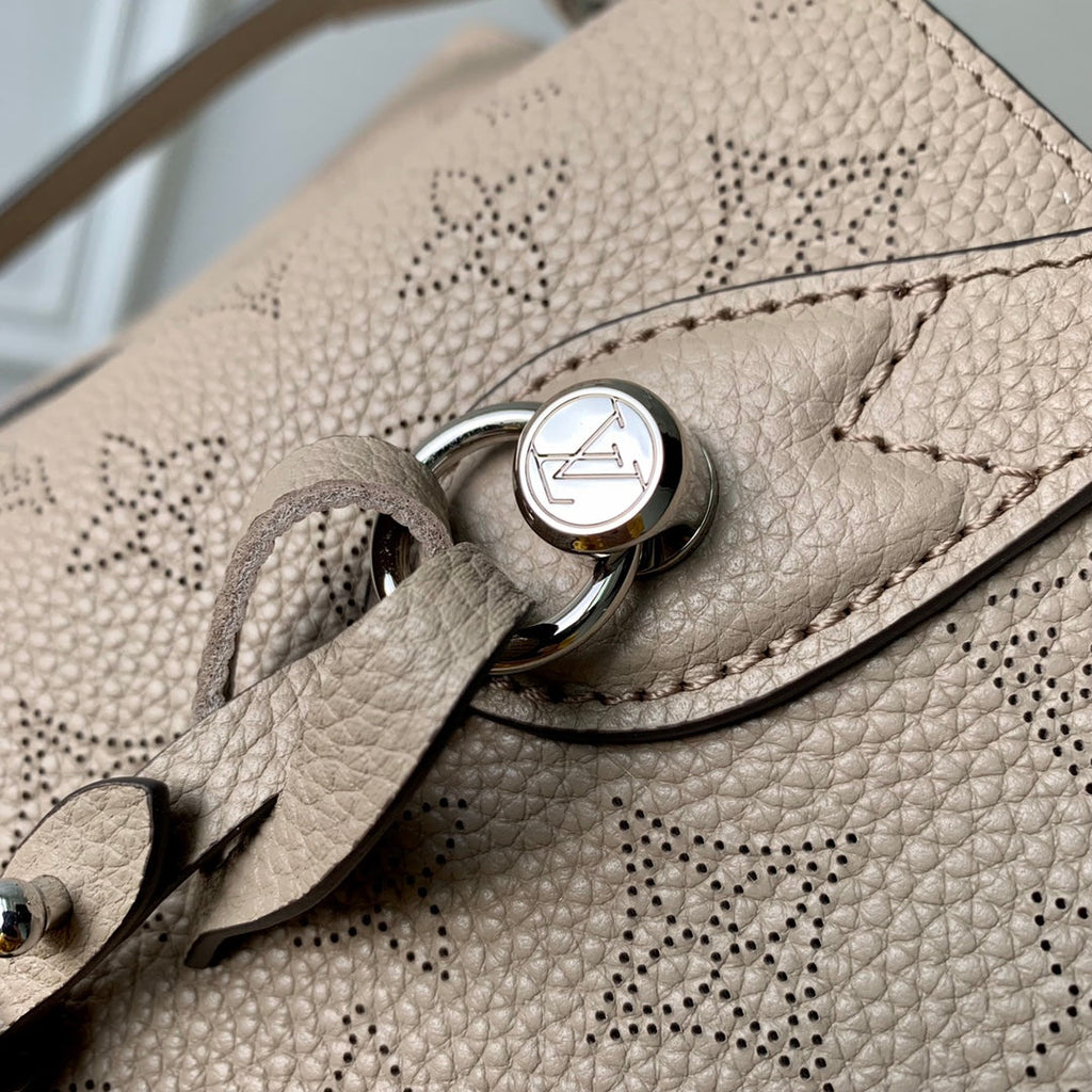 Louis Vuitton Blossom PM Bag M21849 - Default Title - View 6
