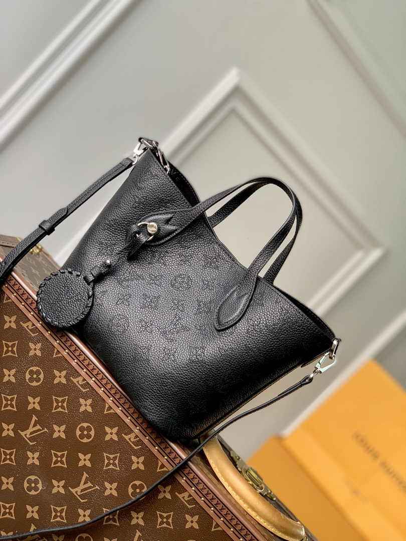 Louis Vuitton Blossom PM Bag M21848 - Default Title - View 1