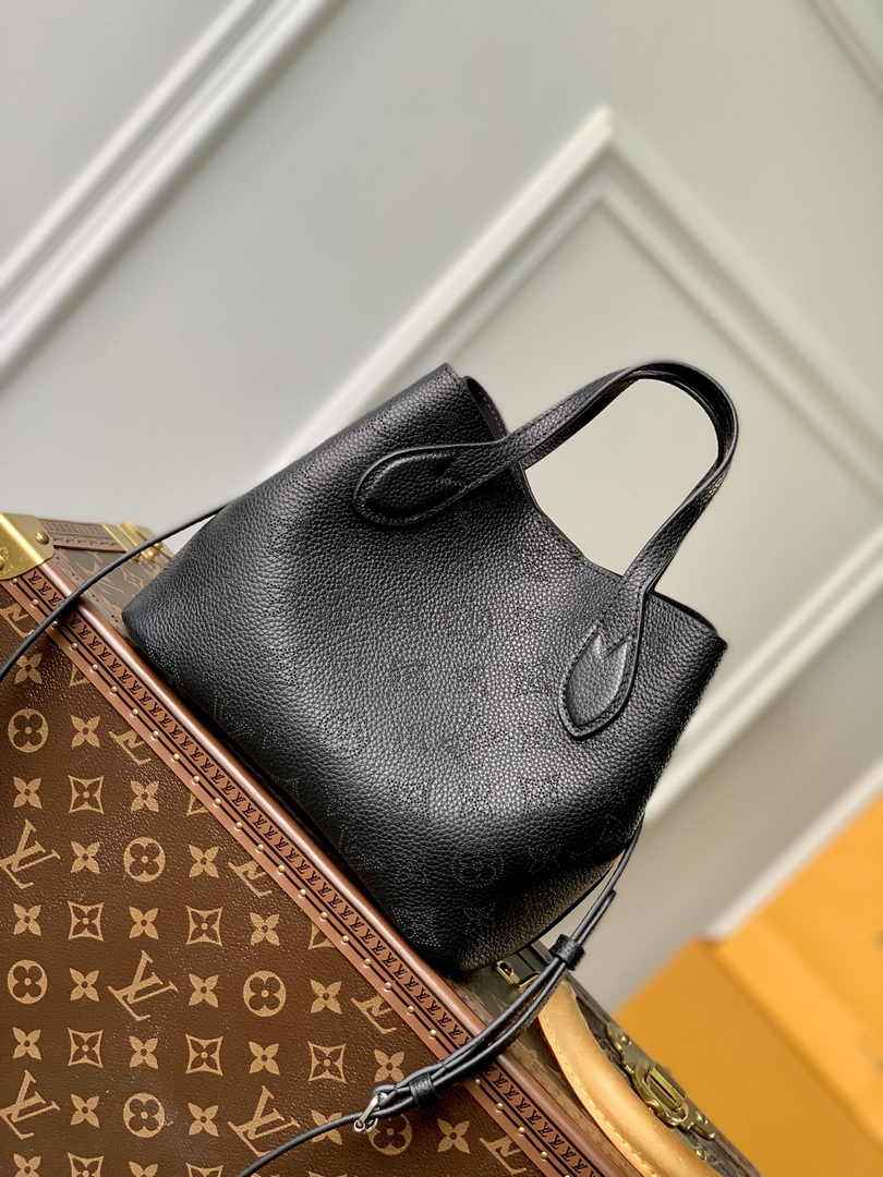 Louis Vuitton Blossom PM Bag M21848 - Default Title - View 2