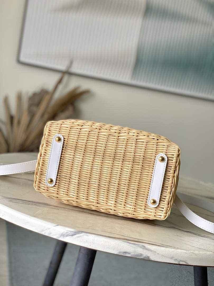 Louis Vuitton Capucines BB Bag, M26025 White Rattan and cowhide leather