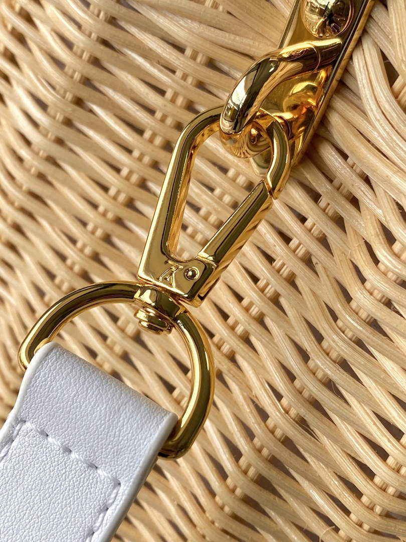 Louis Vuitton Capucines BB Bag, M26025 White Rattan and cowhide leather