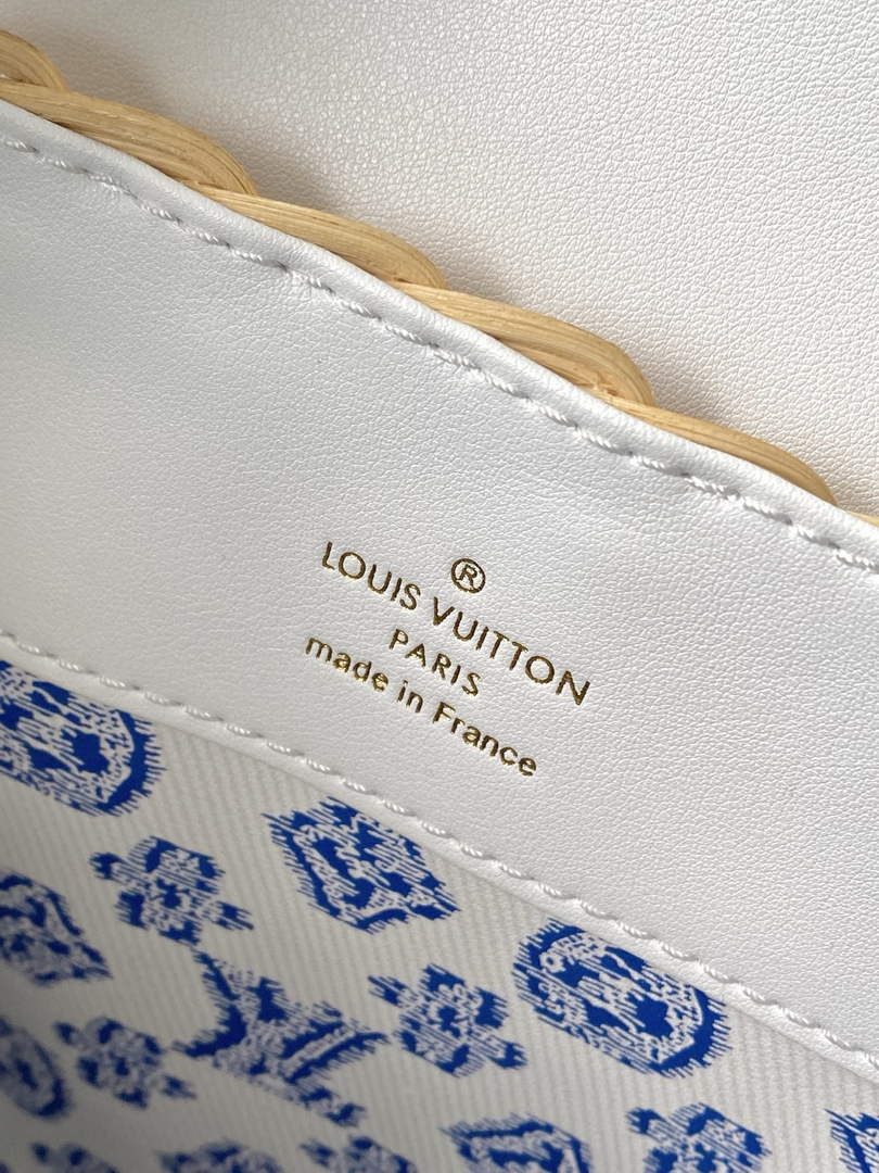 Louis Vuitton Capucines BB Bag, M26025 White Rattan and cowhide leather