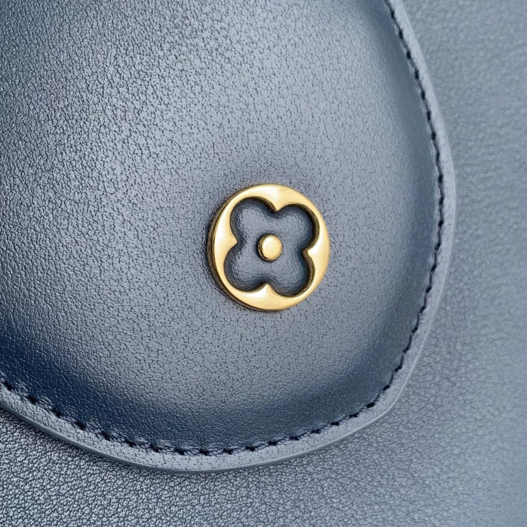 Louis Vuitton Capucines GM Souple Bag M14639 Blue