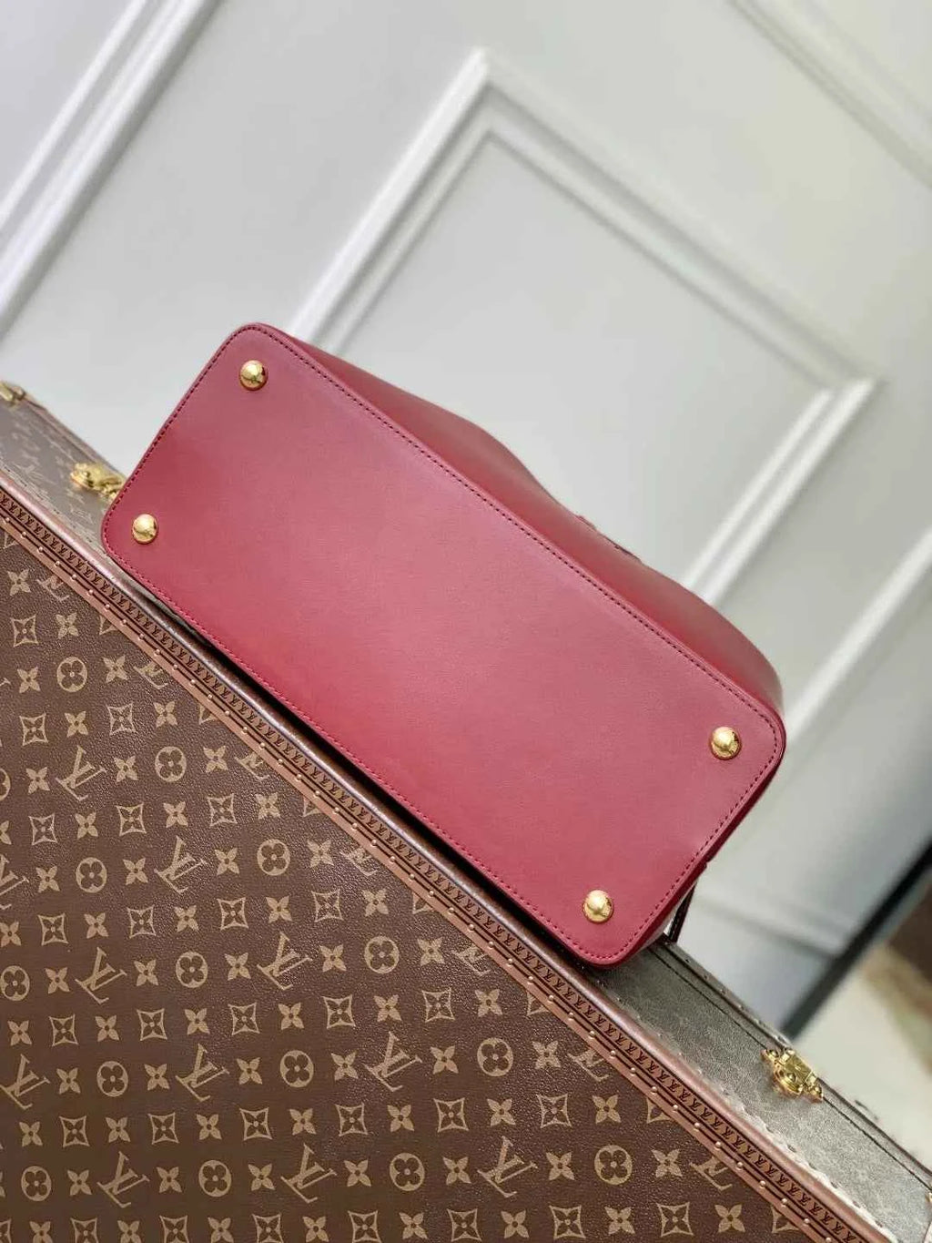 Louis Vuitton Capucines GM Souple Bag M14639 Red