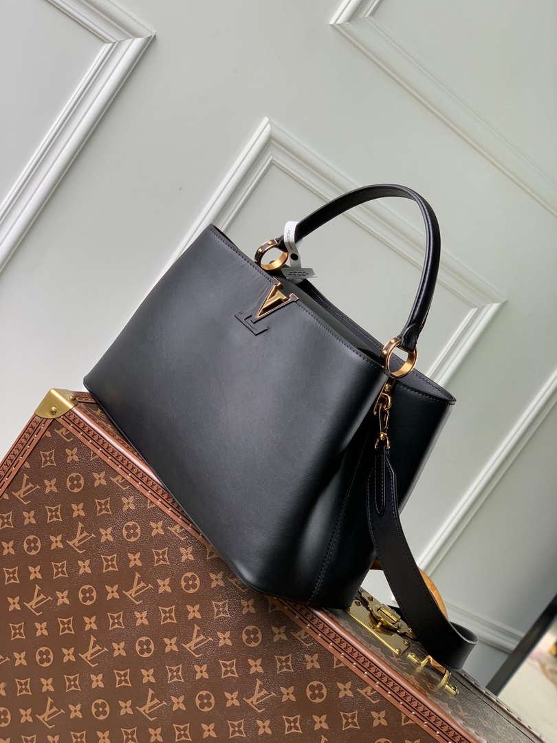 Louis Vuitton Capucines GM Souple M24607 Black
