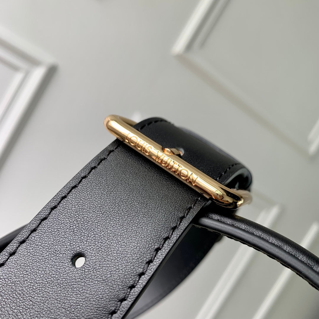 Louis Vuitton Capucines GM Souple M24607 Black