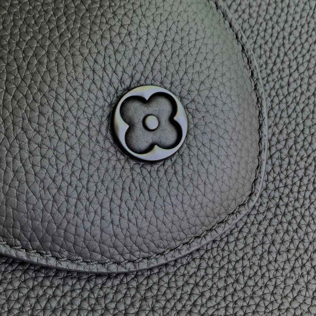 Louis Vuitton Capucines GM Souple M24880 Black