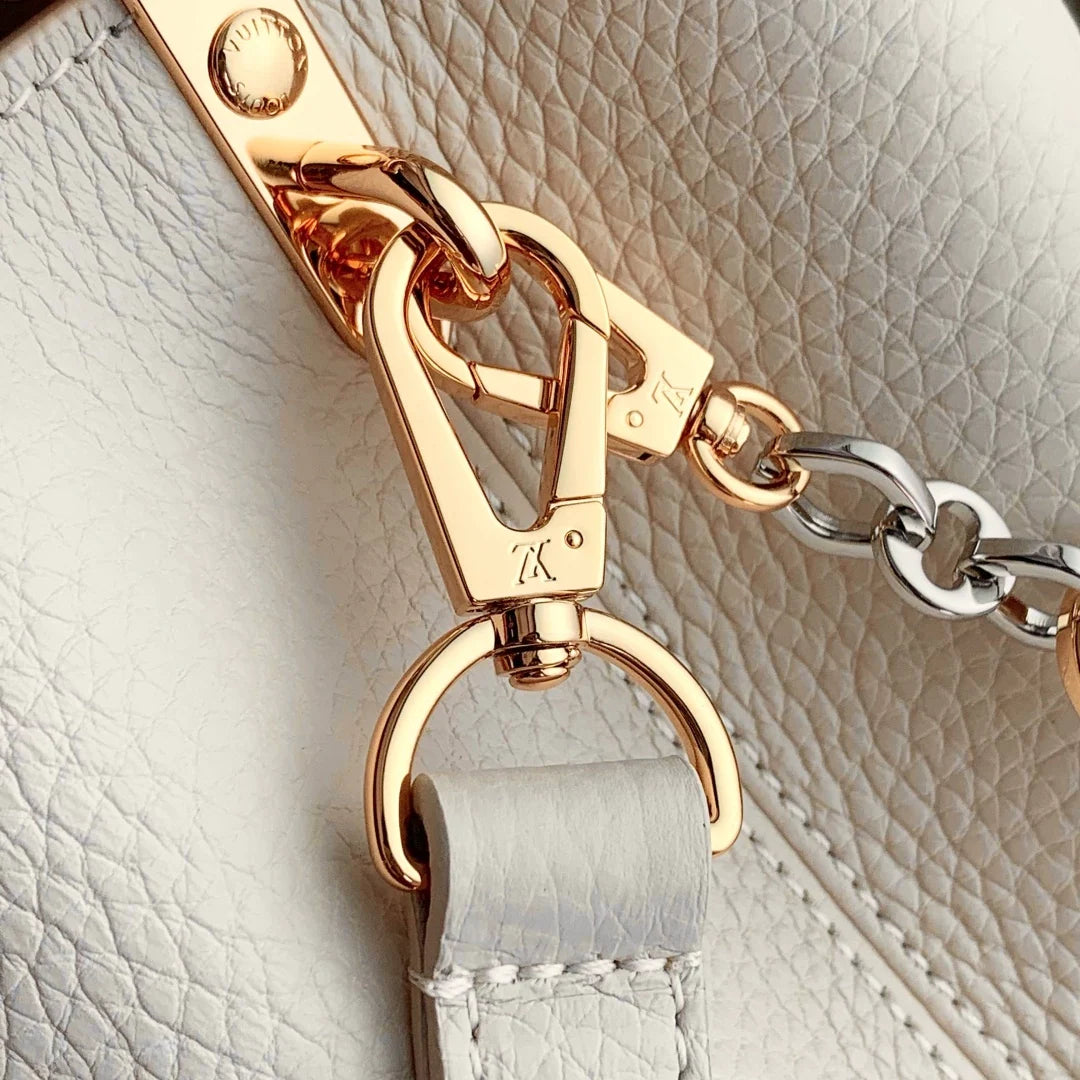 Louis Vuitton Capucines Mini Bag, M12938 Taurillon leather