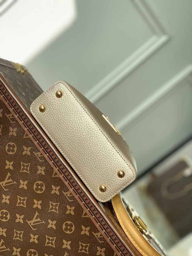Louis Vuitton Capucines Mini Bag M22436 Gold Taurillon leather