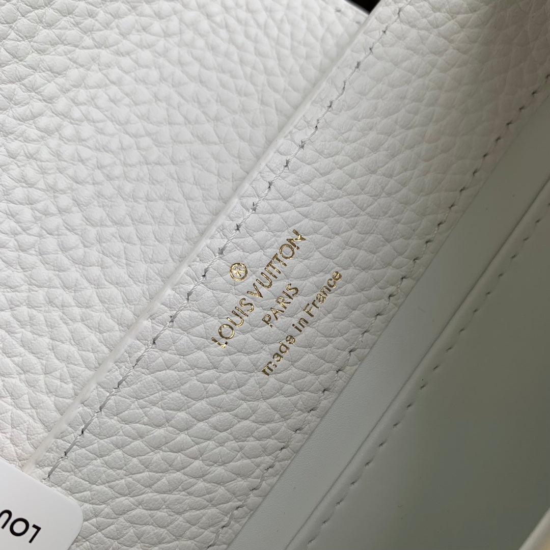 Louis Vuitton Capucines Mini Bag M23331 White Taurillon leather