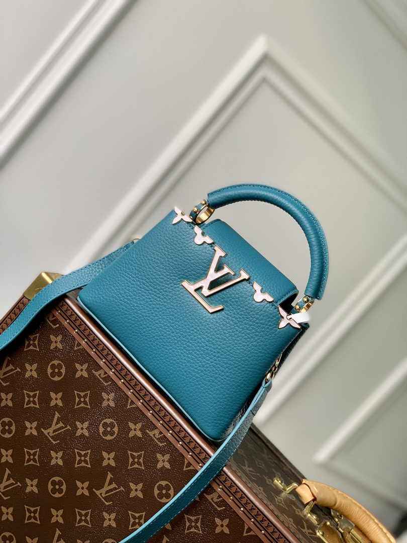Louis Vuitton Capucines Mini Bag M23766 Green Taurillon leather