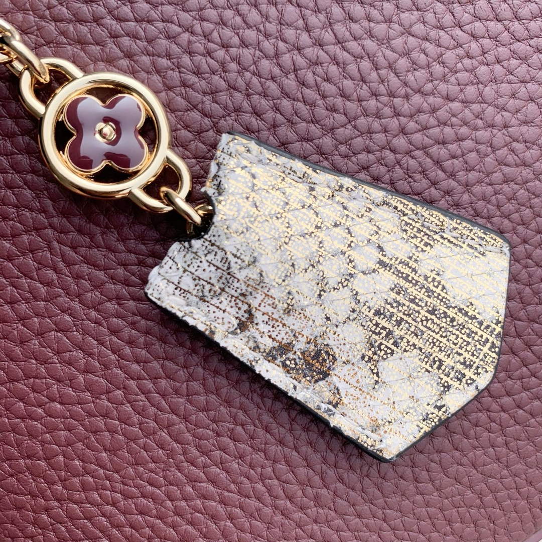 Louis Vuitton Capucines Mini Bag, M24729 In Taurillon Leather