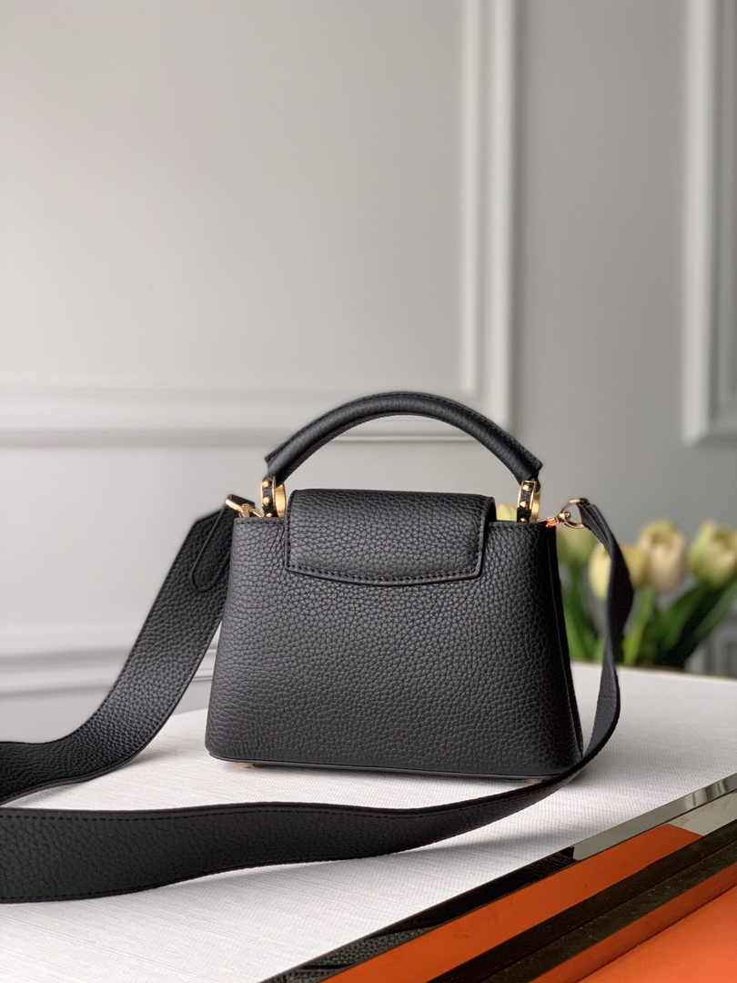 Louis Vuitton Capucines Mini Bag M56071 Black Leather