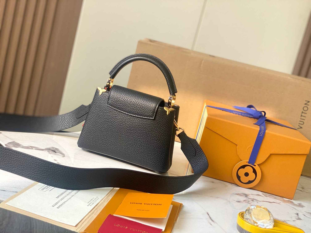 Louis Vuitton Capucines Mini Bag M56669 Black Leather