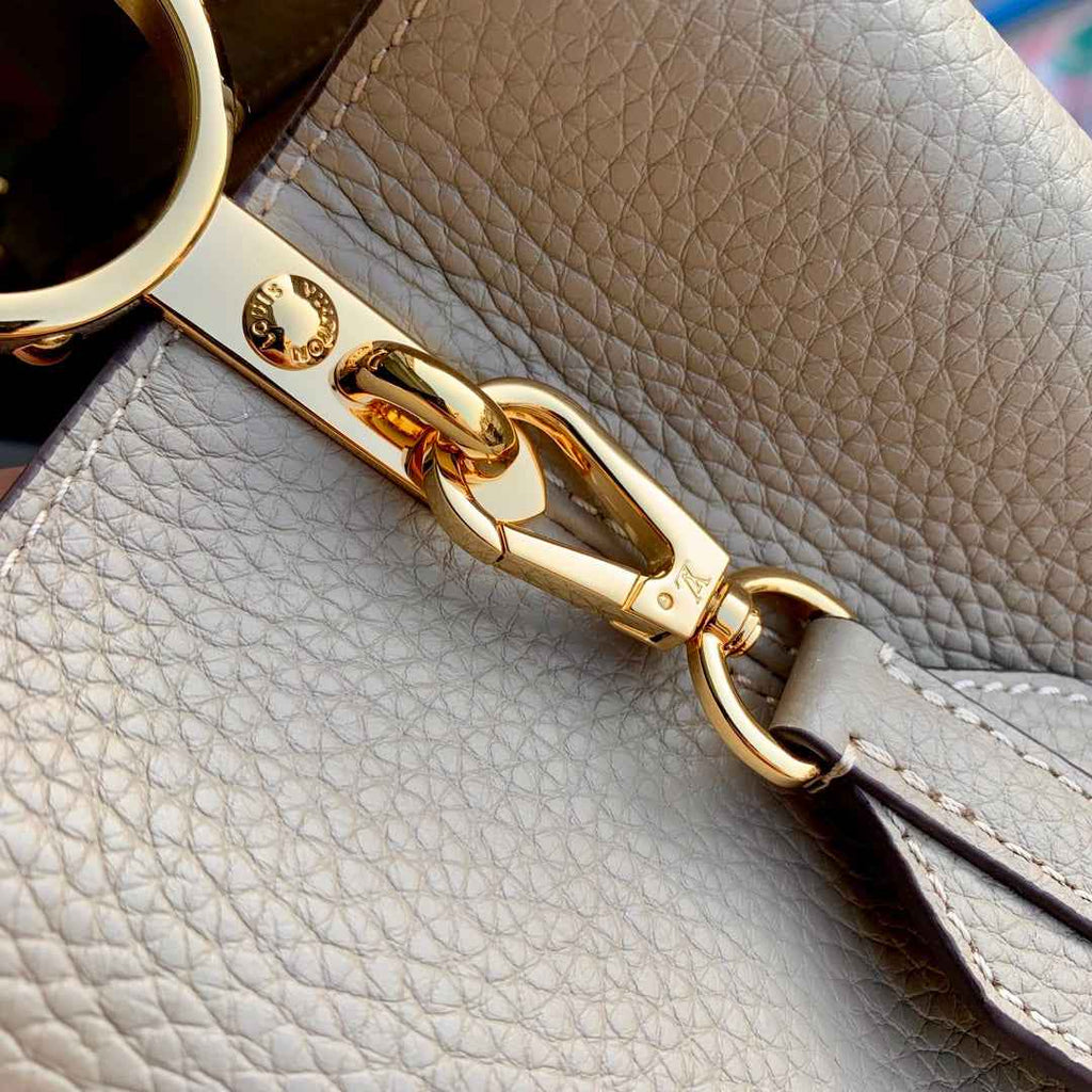 Louis Vuitton Capucines Mini M24567 Galet Taurillon leather