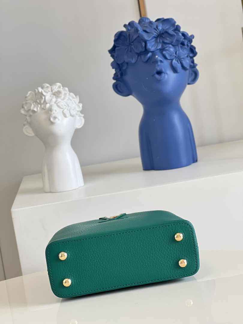 Louis Vuitton Capucines Mini Bag M56071 Green Leather