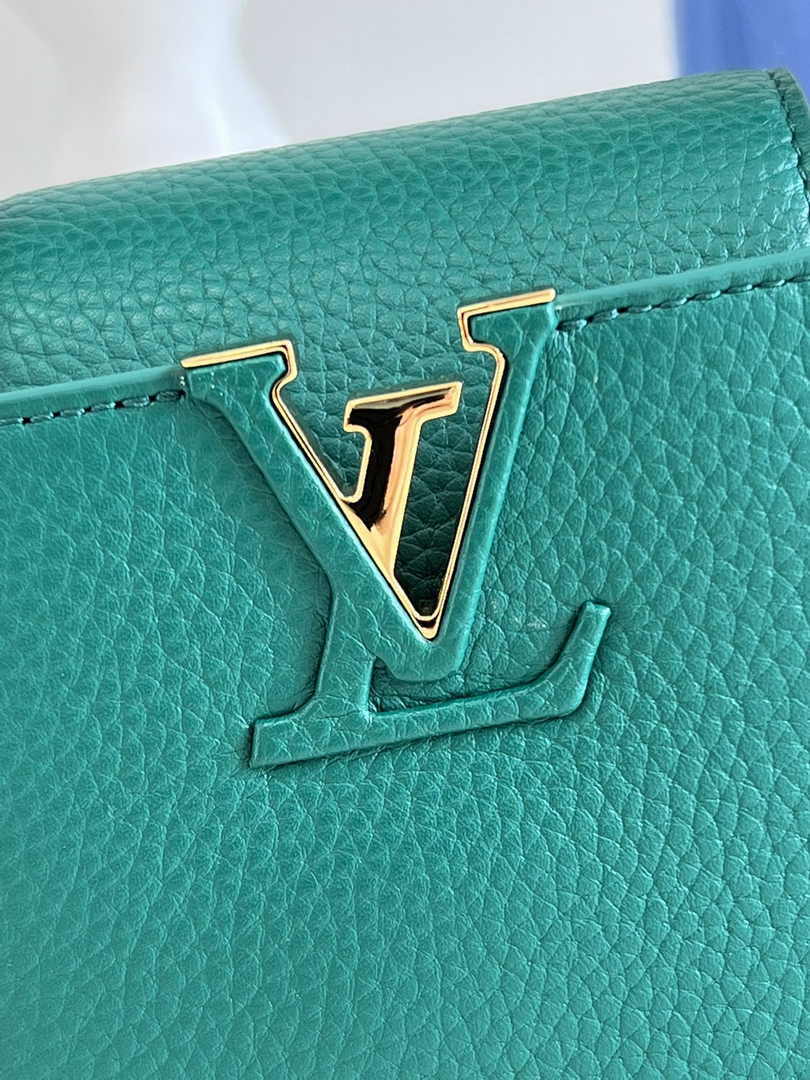 Louis Vuitton Capucines Mini Bag M56071 Green Leather