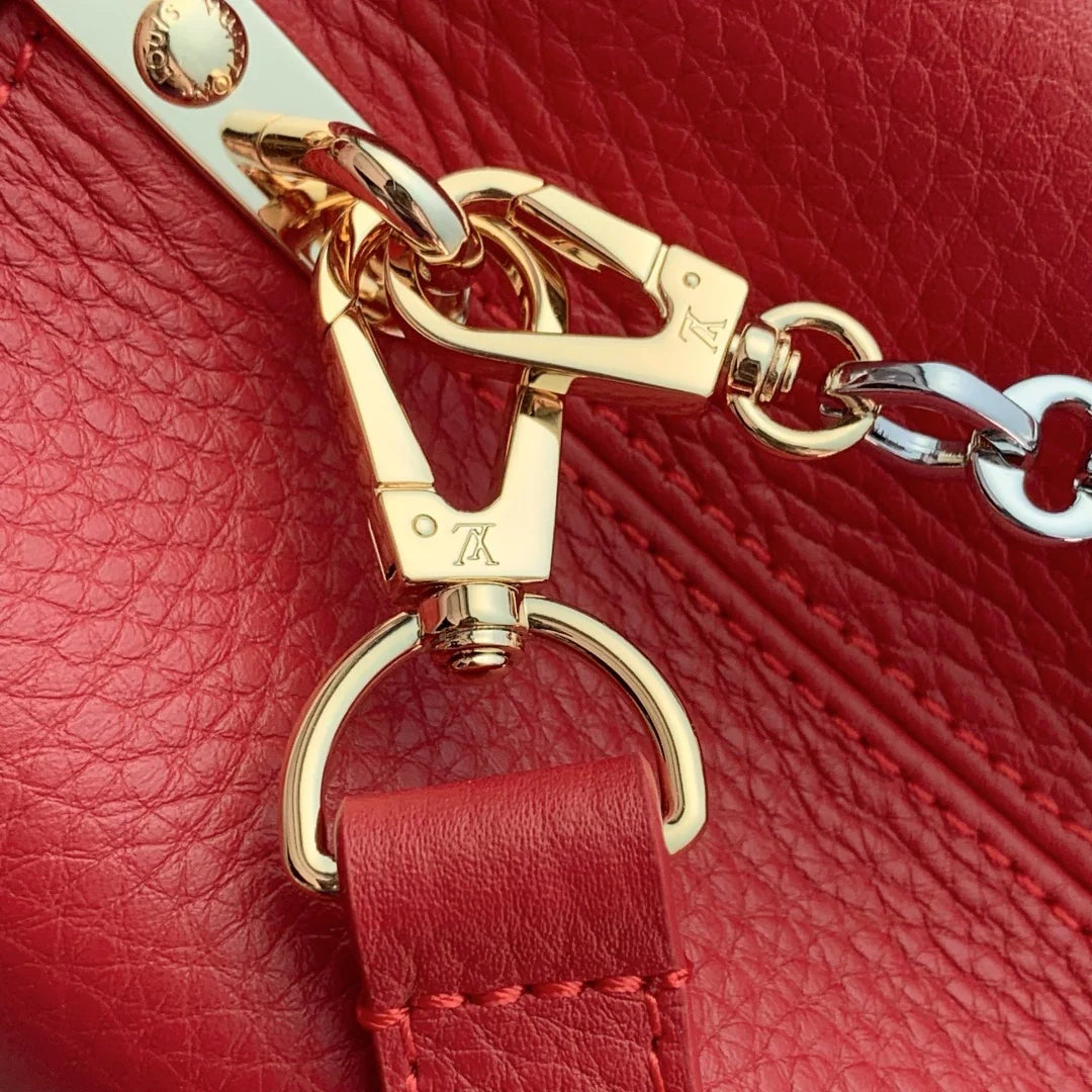 Louis Vuitton Capucines MM Bag, M12935 Taurillon leather
